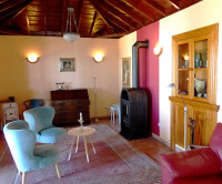 La Palma Bilder Landhaus Tijarafe innen Salon mit neuem Kamin Ofen